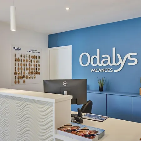 Odalys Des Flamants Aparthotel Aigues-Mortes