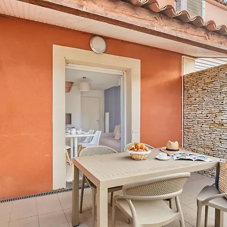 Apart-hotel Odalys Des Flamants 3*