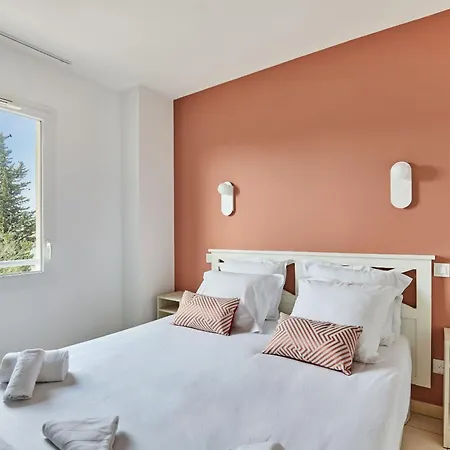 Odalys Des Flamants Lejlighedshotel Aigues-Mortes