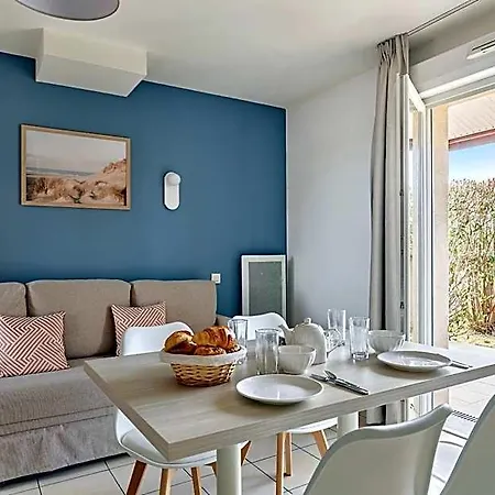 Odalys Des Flamants Aparthotel Aigues-Mortes