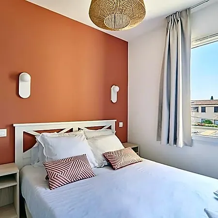 Odalys Des Flamants Aparthotel Aigues-Mortes