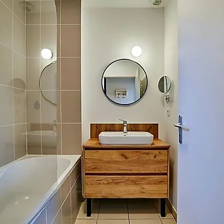 Aparthotel Odalys Des Flamants 3*
